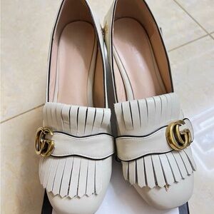 Gucci Cream Flats with Gold Accent